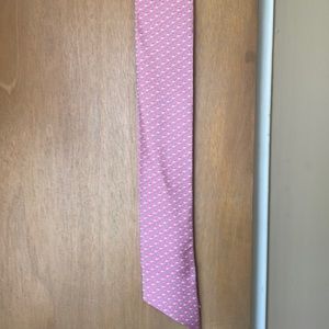 NWT gorgeous vinyard vines pink silk scarf